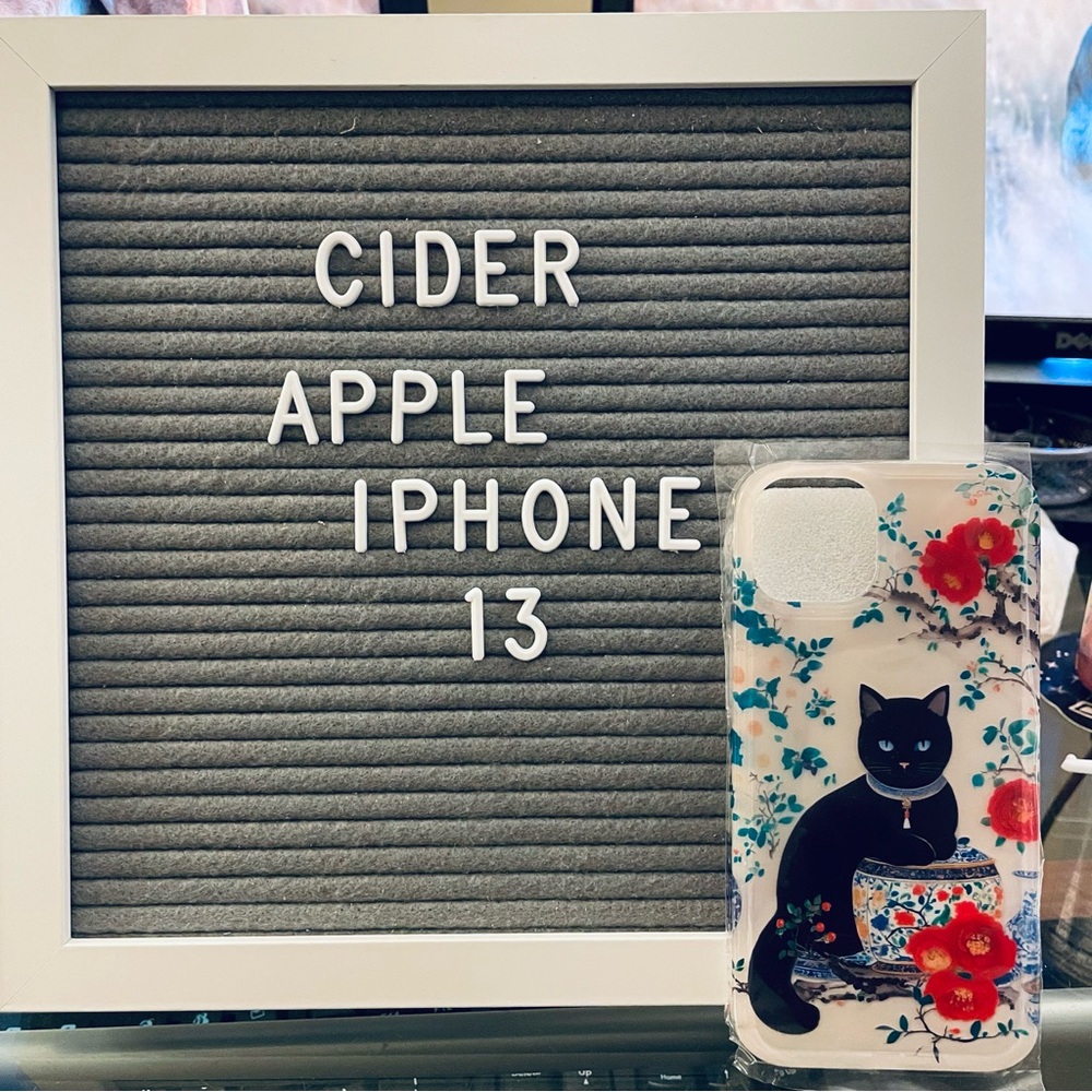 CIDER Floral Cat iPhone 13 Case
